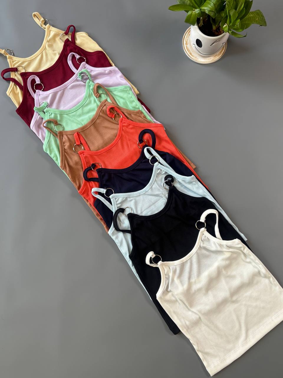 تاپ زنانه سگک دار